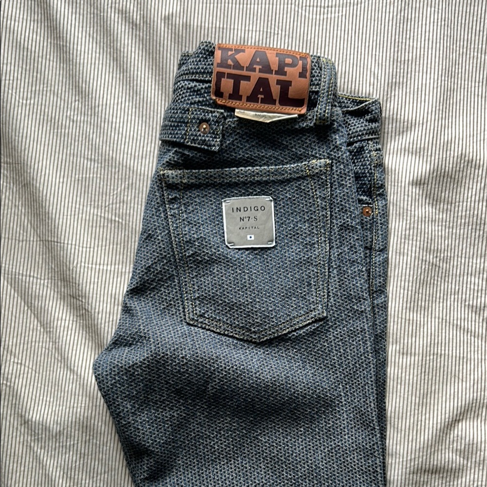 Kapital x KAPITAL COUNTRY Century Denim Indigo No 7S 5p Monkey
Cisco- Stone